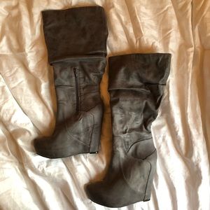 Jessica Simpson Slouchy Wedge Gray Boots
